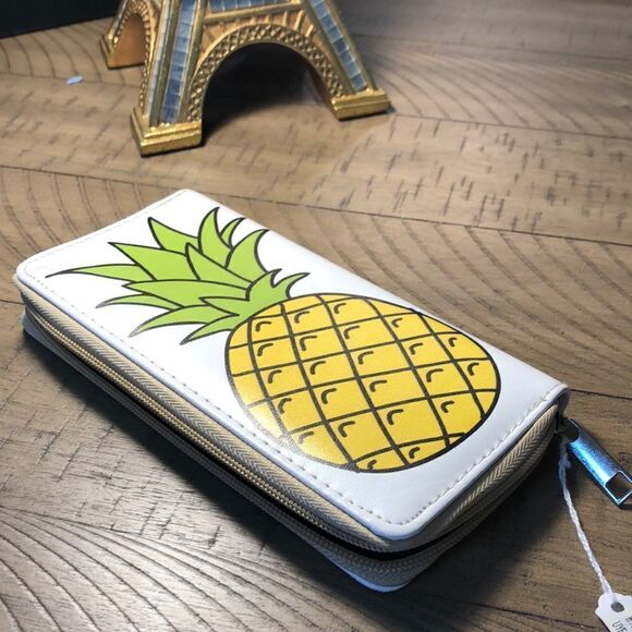 NWT Neon Pineapple 🍍Security Zip Vegan Wallet. Roomy! - Picture 12 of 17